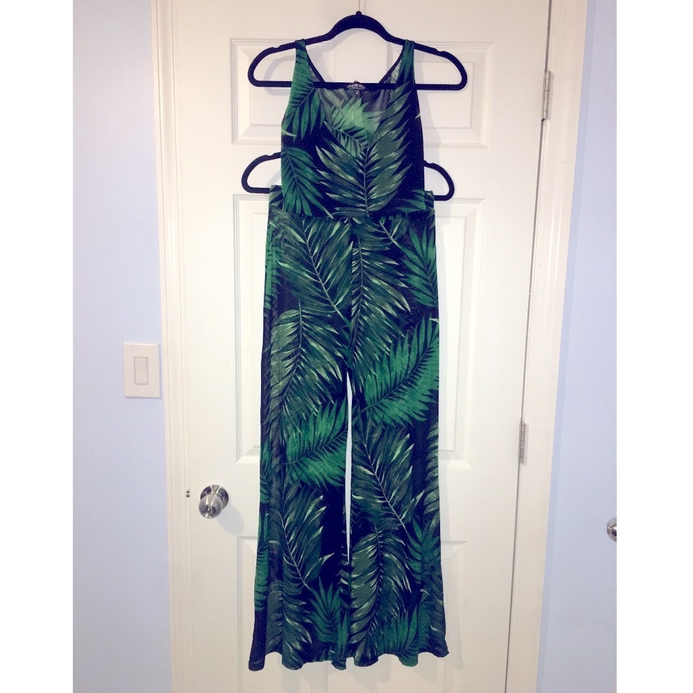 Fashion Nova Two-piece Tropical Pant Set